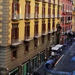 Maison Des Fleurs Naples