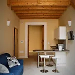 Maison Des Fleurs Maison d'hôtes 4*