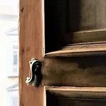 Maison Des Fleurs Naples