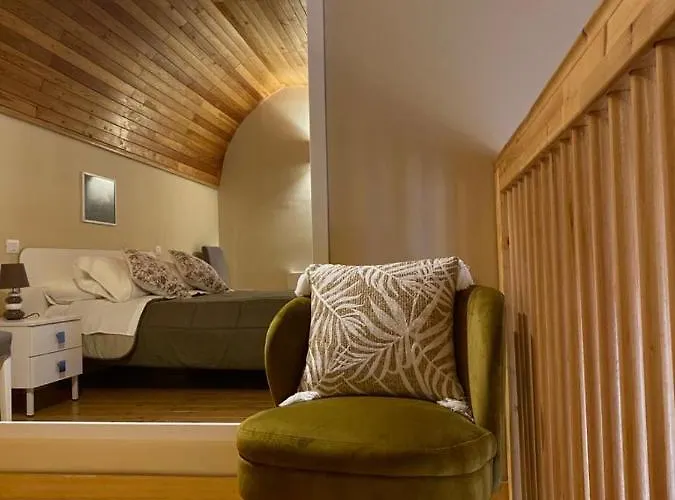 Maison Des Fleurs 4*