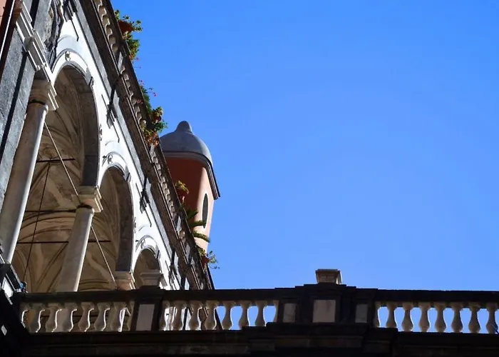 Maison Des Fleurs نابولي