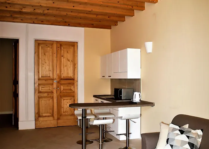 Maison Des Fleurs 4* نابولي