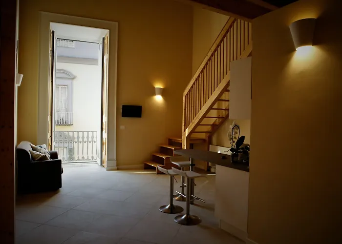 Maison Des Fleurs 4* نابولي