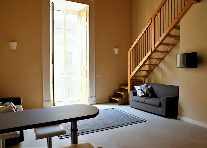 Maison Des Fleurs نابولي