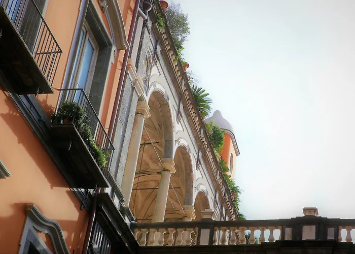 بيت ضيافة Maison Des Fleurs نابولي