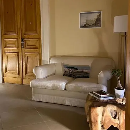 Maison Des Fleurs 4*