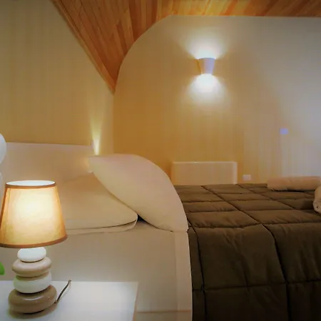 Maison Des Fleurs 4* Napels